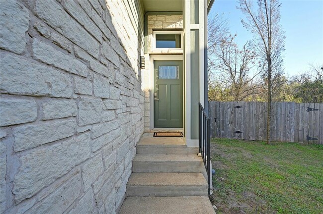 1725 Constantino Cir in Austin, TX - Building Photo - Building Photo