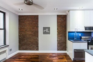 East 50th Street, Unit 2B in New York, NY - Building Photo