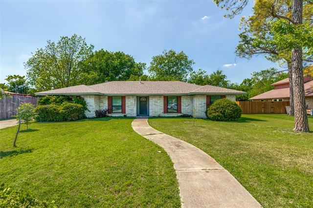 property at 2211 Ascot Ln