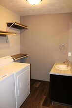 3604 S Outfield Cir in Sioux Falls, SD - Building Photo - Building Photo