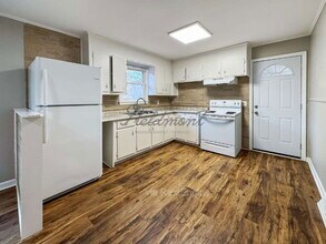 111 S Buckhorn Rd in Greenville, SC - Building Photo - Building Photo