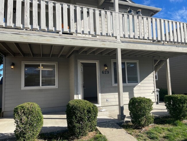 629 Valley Heart Ln in Central Point, OR - Building Photo - Building Photo