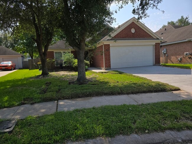 property at 2910 Plum Lake Dr
