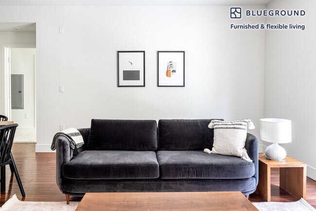 99 Vista Montaña, Unit FL3-ID489 in San Jose, CA - Building Photo - Building Photo