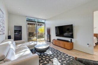 4737 N Scottsdale Rd in Scottsdale, AZ - Building Photo - Building Photo