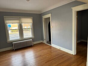 7907 W Grand Ave in Elmwood Park, IL - Building Photo - Building Photo