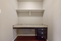 100 Brookside Dr photo'