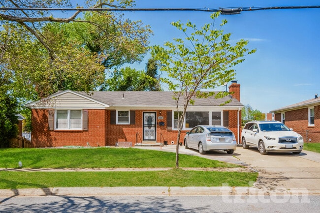 property at 2000 Gaither St