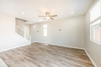 6194 W Conn Ave in Las Vegas, NV - Building Photo - Building Photo