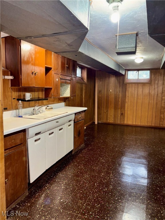 property at 1007 Ford Rd