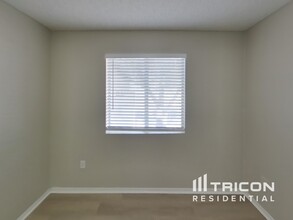 7100 W Cheryl Dr in Peoria, AZ - Foto de edificio - Building Photo