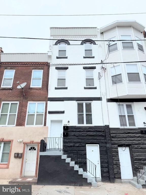 property at 319 E Lehigh Ave
