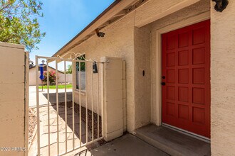 1909 E Villa Theresa Dr in Phoenix, AZ - Building Photo - Building Photo