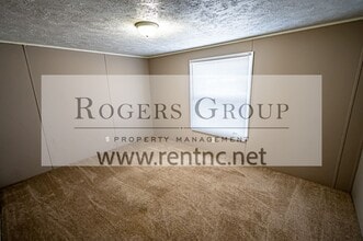 101 Hidden Lake Ln in Kittrell, NC - Building Photo - Building Photo