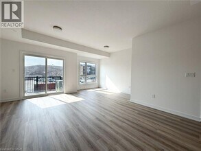 25 Palace St in Kitchener, ON - Building Photo - Building Photo