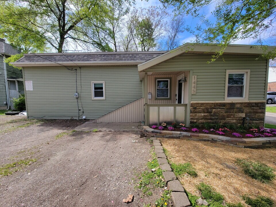 1445 Hunter Ave in Columbus, OH - Foto de edificio