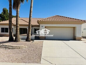 14107 W Wagon Wheel Dr in Sun City West, AZ - Building Photo - Building Photo