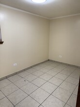 3748 W Cermak Rd, Unit Ground in Chicago, IL - Foto de edificio - Building Photo