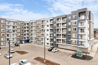 Heritage Flats in Edmonton, AB - Building Photo - Building Photo