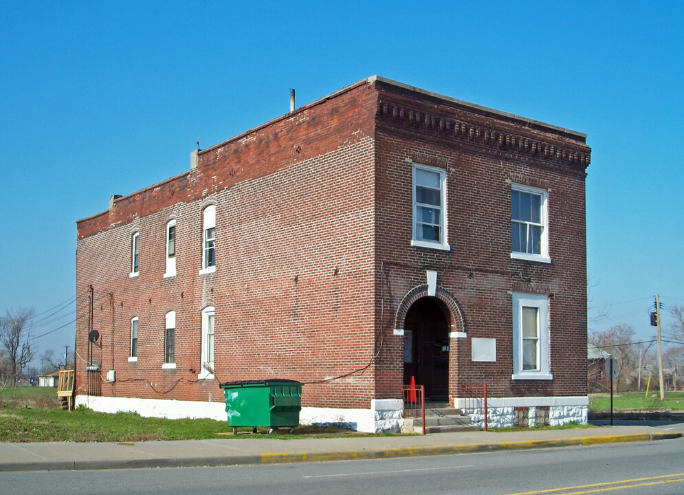 1450 State St in East St. Louis, IL - Foto de edificio