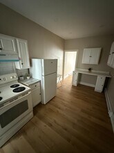 5211 Greenway Ave in Philadelphia, PA - Building Photo - Building Photo