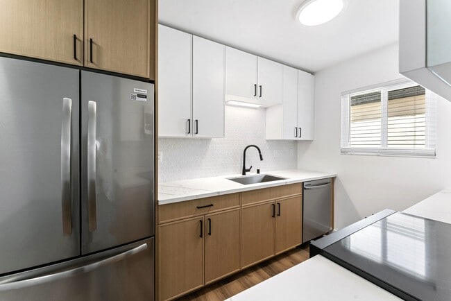 Swell Apartments