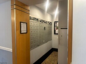 70 S Munn Ave in East Orange, NJ - Building Photo - Building Photo