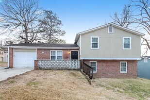4877 Plymouth Trace in Decatur, GA - Building Photo
