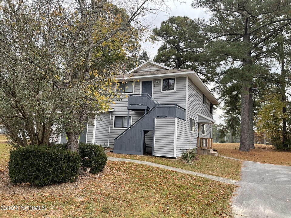 1 Linksiders Dr in New Bern, NC - Building Photo