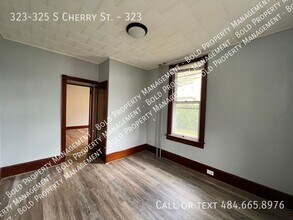 323 S Cherry St-Unit -323 in Myerstown, PA - Building Photo - Building Photo