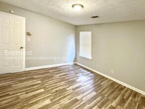 1942 Cornell Way in Morrow, GA - Building Photo - Building Photo