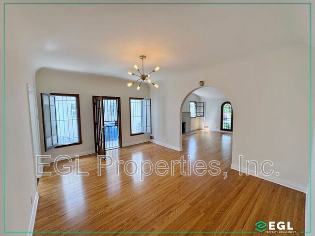 848 S Detroit St in Los Angeles, CA - Foto de edificio - Building Photo
