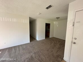 2936 Shelby Dr in Orange Park, FL - Building Photo - Building Photo