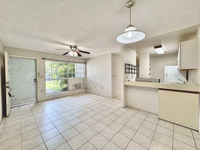 160 Keonekai Rd in Kihei, HI - Building Photo - Building Photo