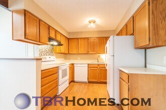 203 Wright St in Lakewood, CO - Building Photo - Building Photo