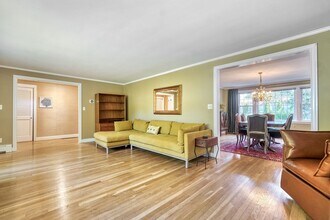 65 Sherburne Rd S in Lexington, MA - Building Photo - Building Photo