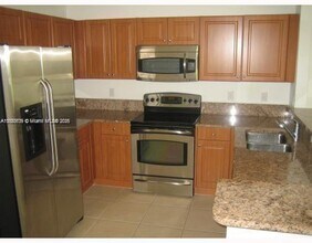 2756 SW 83rd Ave in Miramar, FL - Building Photo - Building Photo
