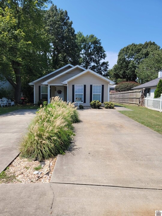 2627 Fairmont St in Paducah, KY - Building Photo