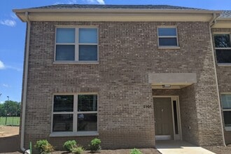 Victory Point Apartments & Townhomes in Lexington, KY - Foto de edificio - Building Photo