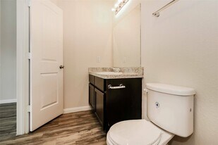 5707 S Brenwood Dr in Katy, TX - Building Photo