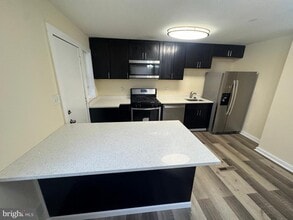 7445 Edsworth Rd in Dundalk, MD - Building Photo - Building Photo