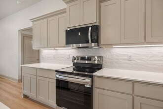 3195 Dogwood Pk Blvd in Tyler, TX - Foto de edificio - Building Photo