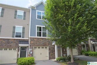 2407 Cook Dr in Easton, PA - Building Photo - Building Photo