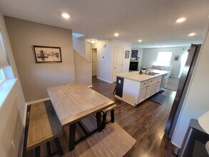 7544 Woods Edge Blvd in Lino Lakes, MN - Building Photo - Building Photo