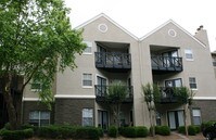Building Photo - The Point At Oak Mountain Apartamentos in Birmingham, Alabama