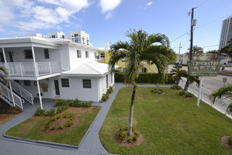 Lancaster Apartments in Miami Beach, FL - Foto de edificio - Building Photo