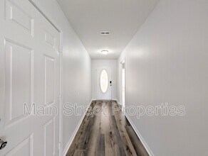 28 Easton St in Cantonment, FL - Building Photo - Building Photo