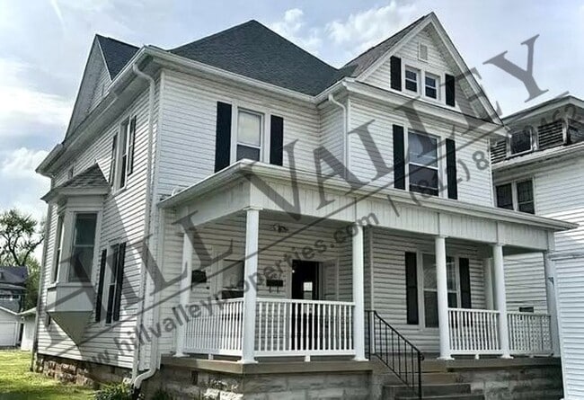 1607 S 7th St in Terre Haute, IN - Foto de edificio - Building Photo