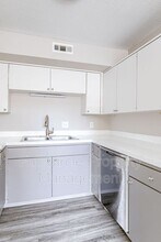 349 S 26th in Lincoln, NE - Building Photo - Building Photo