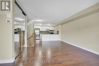 772 Chapman Mills Dr in Ottawa, ON - Building Photo - Building Photo